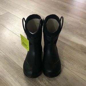NIB Little Kids Sz 13 Blk Rain/Snow Boots